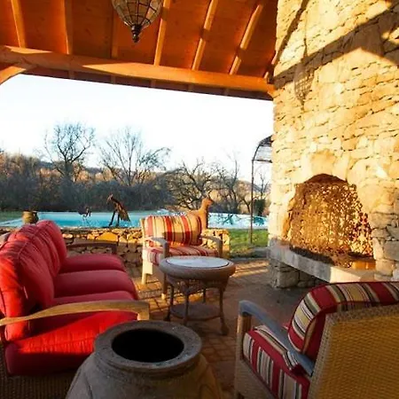Villa Siorac-en-perigord Sleeps 2 Pool Wifi