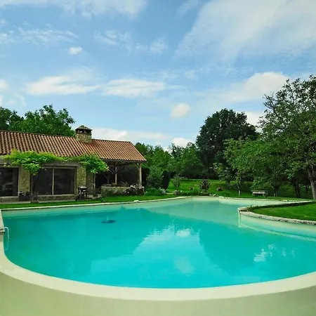 Villa Siorac-en-perigord Sleeps 2 Pool Wifi